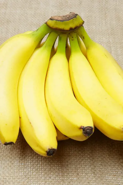 Bündel Reifer Bananen — Stockfoto
