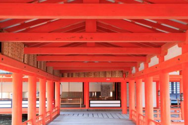 Japonya Miyajima 'daki güzel İtsukushima Tapınağı.