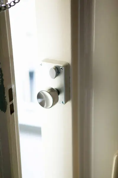 Metal Door Handle Close View — Fotografia de Stock