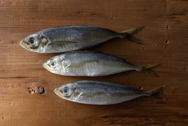 Masada taze balık var. Kapatın.