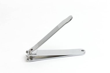 Beyaz arkaplanda metal bıçaklayıcı