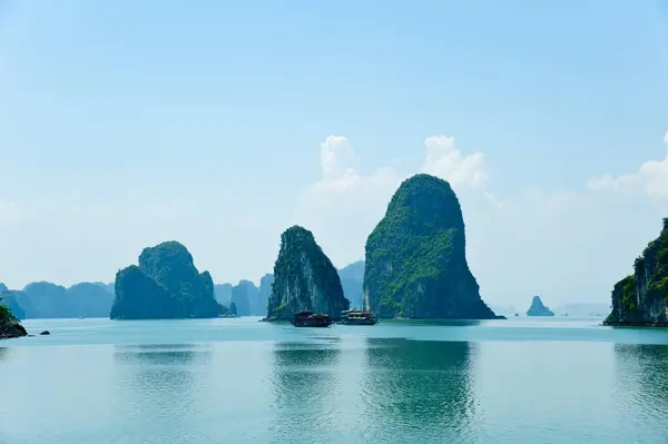 Vacker Utsikt Över Halong Bay Vietnam — Stockfoto