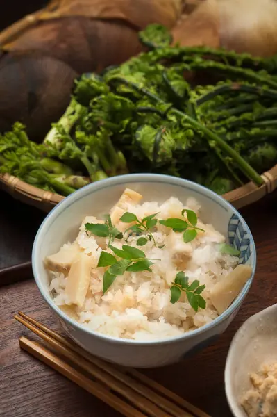 Cucina Giapponese Riso Cotto Con Germogli Bambù — Foto Stock