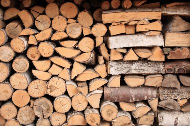 arkaplan için kesilmiş günlük yığınları, kapat