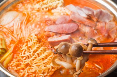 Kore geleneksel yemekleri, hazır çorba.