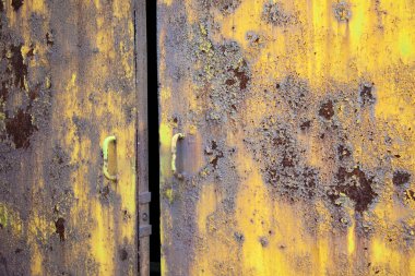 Çizik ve çatlaklarla metal doku