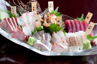 Taze dilimlenmiş balık arka plan görünümünü kapat 