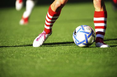 Japonya 'da futbol oynayan erkeklerin kırpılmış bölümü