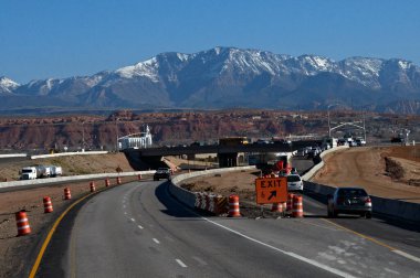 Şehirdeki otoyol manzarası