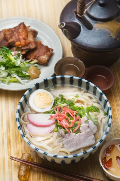 Вкусный Рамен Яйцом Мясом Японская Кухня — стоковое фото