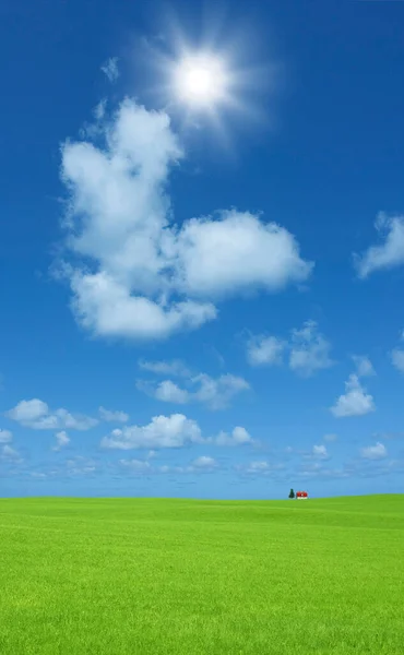 구름이 과푸른 — 스톡 사진