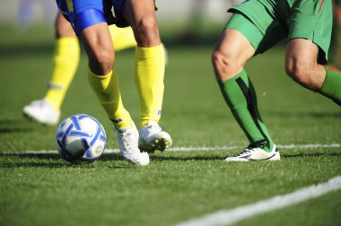 Japonya 'da futbol oynayan erkeklerin kırpılmış bölümü