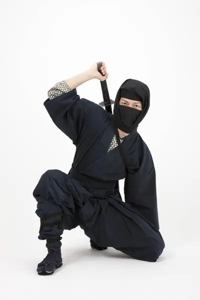 Sırtında Katana Olan Asyalı Genç Bir Samuray — Stok fotoğraf