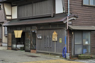 Japon köyündeki eski geleneksel mimari.