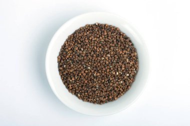 Arkaplanda kuru karabuğday, yakın plan -.