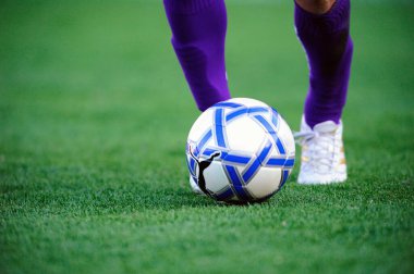 Japonya 'da futbol oynayan erkeklerin kırpılmış bölümü