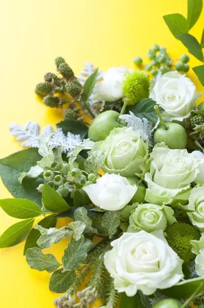 Wedding Bouquet Roses Chrysanthemums — Stock Photo, Image