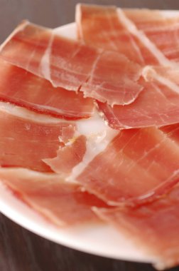 Prosciutto ahşap masada, yaklaş. 