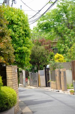 Çin 'de küçük bir şehir, tipik sokak manzarası. 