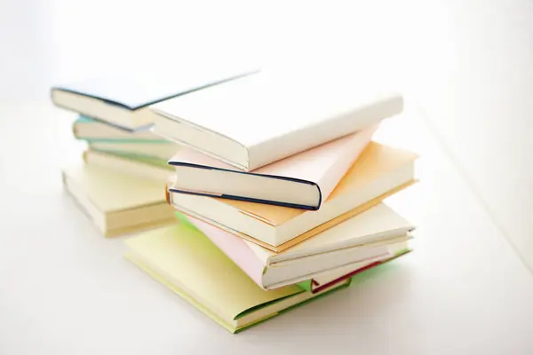 Stack Books Table — Stock Photo, Image