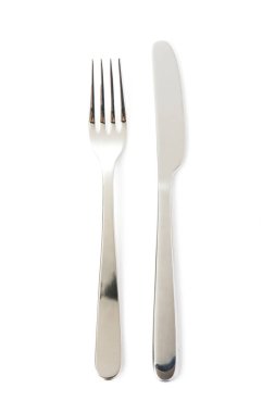 Beyaz bir arka plan üzerinde izole bıçak ve çatal