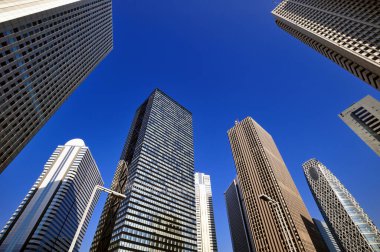 Modern ofis binaları, Japonya