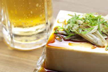 Lezzetli Asya yemeklerinin yakın görüntüsü