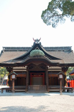 Tapınak manzarası, geleneksel Japon mimarisi.