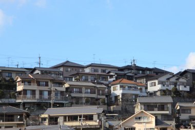 Tipik Çin banliyösü manzarası, şehirdeki binalar 