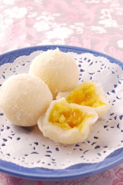 Geleneksel Hint tatlıları ve bilinen adıyla raknow.