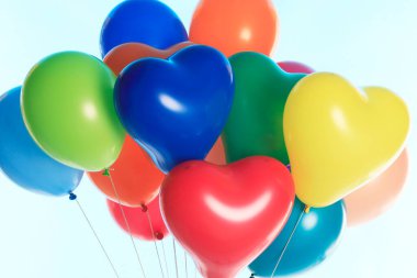 Renkli balonları kapat