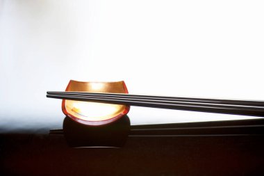 Dinlenme alanına yerleştirilmiş çubukların yakın görüntüsü