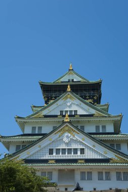 Japonya 'nın Osaka şehrindeki Osaka kalesinin ana kulesi.