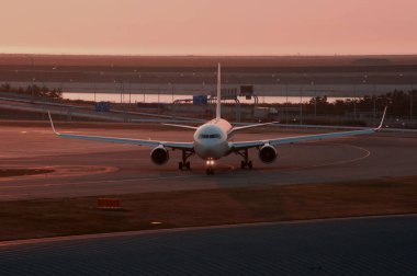 Uluslararası havaalanından kaçan uçakların görüntüsü