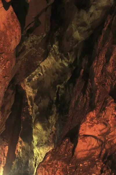 Japon Mağarasında Güzel Doğal Oluşumlar — Stok fotoğraf