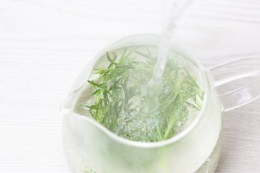 yeşil bitki çayı, sağlık için.