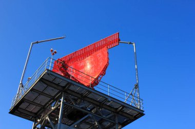 Hava trafik kontrolü, izleme radar makinesi.