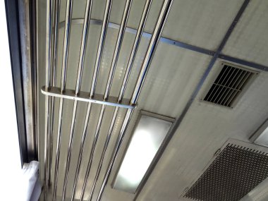 Trenin iç detaylarının yakın görüntüsü