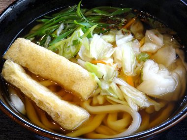 Sebzeli Asya eriştesi  