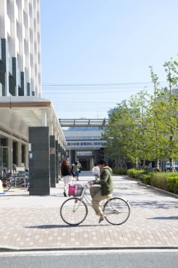 Şehir arkaplanı, şehir caddeleri manzarası 