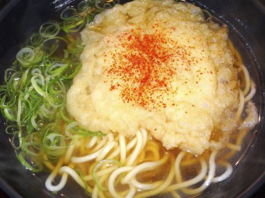 Lezzetli Japon yemeklerini yakından izleyin.