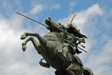 Yamagata Kalesi Harabeleri / Mogami Yoshimitsu Binicilik Heykeli