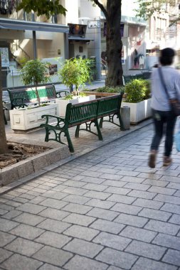 Kentte kaldırım ve yaya geçidi