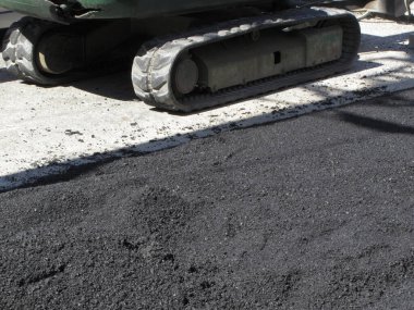 Yol yapımı. asfalt yolu.