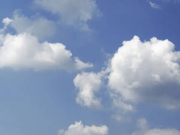 空の雲 自然の背景ビュー — ストック写真