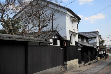 Asya köyündeki eski güzel mimari detayları.