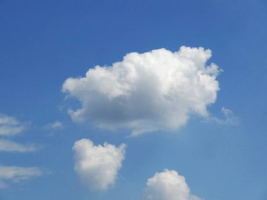 Gökyüzündeki bulutlar, doğa arkaplan görüntüsü 