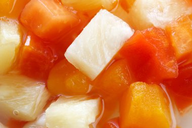 Renkli Doğranmış Meyve Kokteyli 'nin yakın çekimi