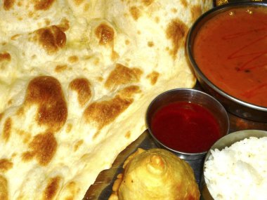 Samsa Asya 'da popüler bir aperatiftir. Hint mutfağında popülerdir, Asya..