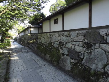 Eski binanın eski şehri. 